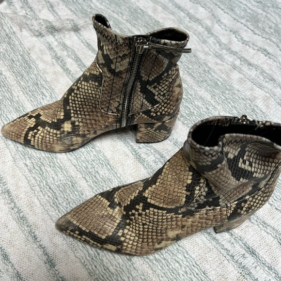 Aldo booties - Picture 2 of 4